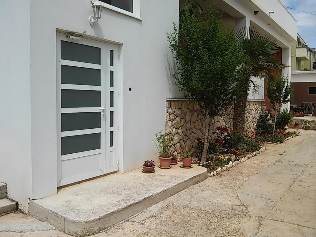 Apartments Vuk Поседарье Екстериор снимка